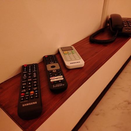 Diora Hotel ラトゥナプラ エクステリア 写真